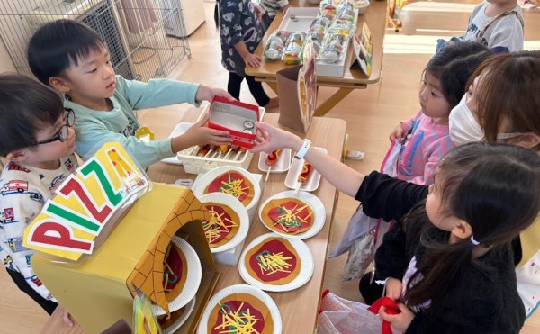 お店やさんごっこ《こりすクラブ》