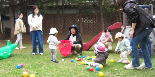 1歳クラス／園庭あそび